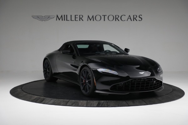 New 2021 Aston Martin Vantage Roadster for sale $187,586 at Pagani of Greenwich in Greenwich CT 06830 18