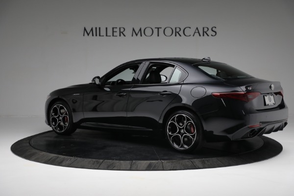 New 2022 Alfa Romeo Giulia Veloce for sale Sold at Pagani of Greenwich in Greenwich CT 06830 4