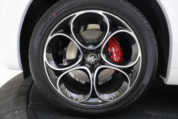 New 2022 Alfa Romeo Stelvio Veloce for sale $57,390 at Pagani of Greenwich in Greenwich CT 06830 12