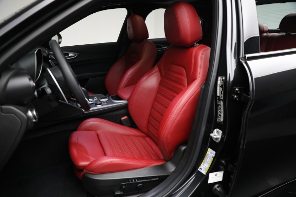 Used 2022 Alfa Romeo Giulia Veloce for sale Sold at Pagani of Greenwich in Greenwich CT 06830 10