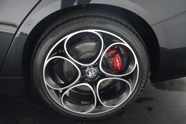 Used 2022 Alfa Romeo Giulia Veloce for sale Sold at Pagani of Greenwich in Greenwich CT 06830 20