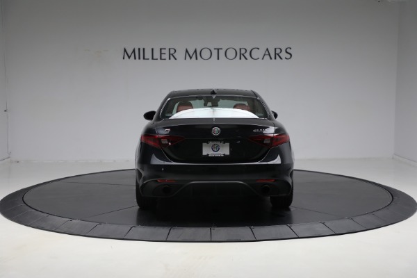 Used 2022 Alfa Romeo Giulia Veloce for sale Sold at Pagani of Greenwich in Greenwich CT 06830 4