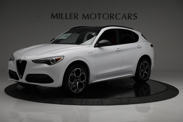 New 2022 Alfa Romeo Stelvio for sale $56,345 at Pagani of Greenwich in Greenwich CT 06830 2
