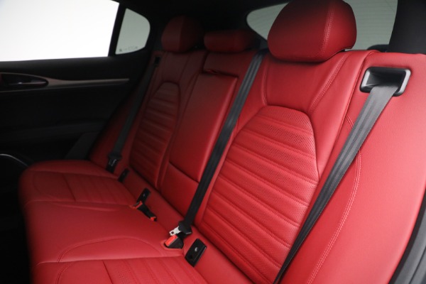 New 2022 Alfa Romeo Stelvio for sale $56,345 at Pagani of Greenwich in Greenwich CT 06830 23