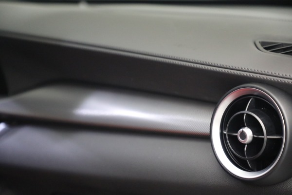 New 2022 Alfa Romeo Stelvio for sale $56,345 at Pagani of Greenwich in Greenwich CT 06830 27