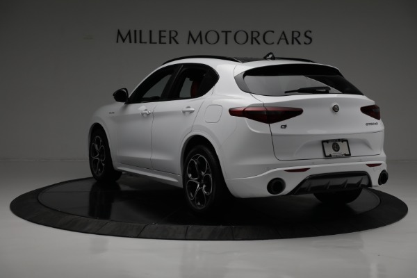 New 2022 Alfa Romeo Stelvio for sale $56,345 at Pagani of Greenwich in Greenwich CT 06830 5