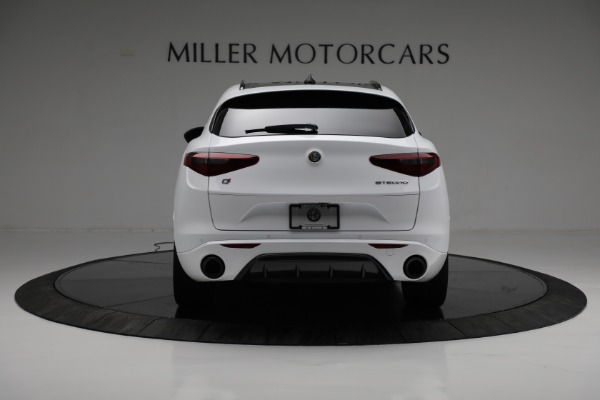 New 2022 Alfa Romeo Stelvio for sale $56,345 at Pagani of Greenwich in Greenwich CT 06830 6