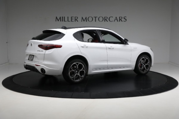 Used 2022 Alfa Romeo Stelvio Veloce for sale Sold at Pagani of Greenwich in Greenwich CT 06830 17