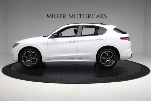 Used 2022 Alfa Romeo Stelvio Veloce for sale Sold at Pagani of Greenwich in Greenwich CT 06830 7