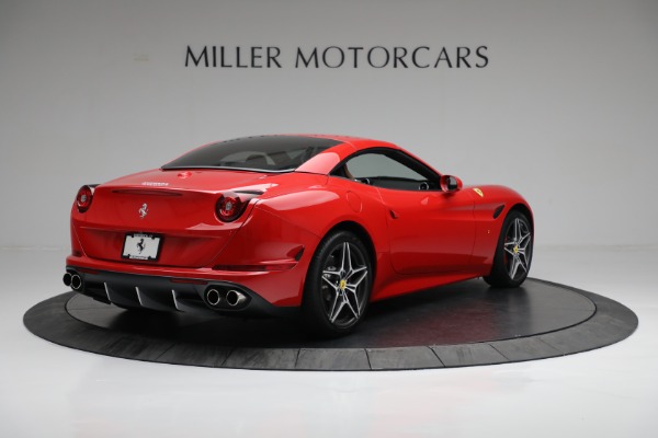Used 2016 Ferrari California T for sale $179,900 at Pagani of Greenwich in Greenwich CT 06830 17