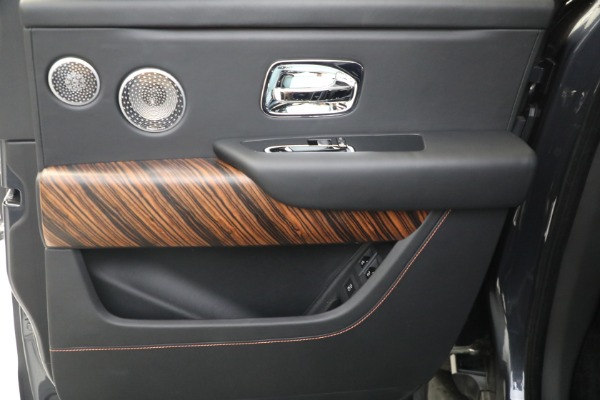 Used 2019 Rolls-Royce Cullinan for sale $399,900 at Pagani of Greenwich in Greenwich CT 06830 27
