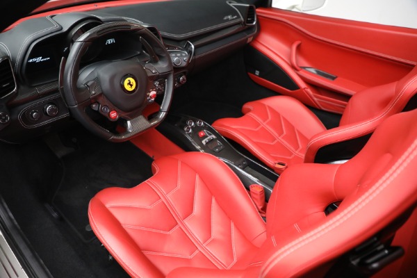 Used 2012 Ferrari 458 Spider for sale Sold at Pagani of Greenwich in Greenwich CT 06830 19