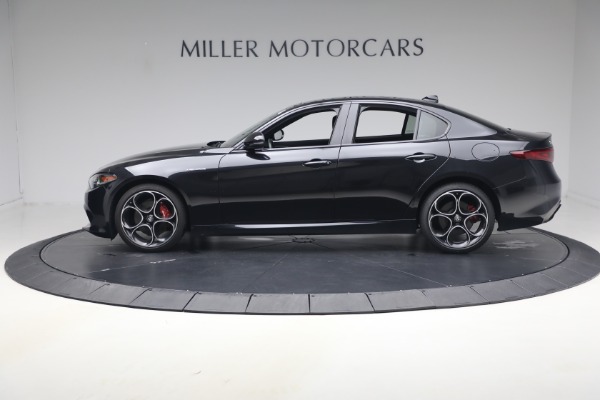 Used 2022 Alfa Romeo Giulia Veloce for sale $27,900 at Pagani of Greenwich in Greenwich CT 06830 3