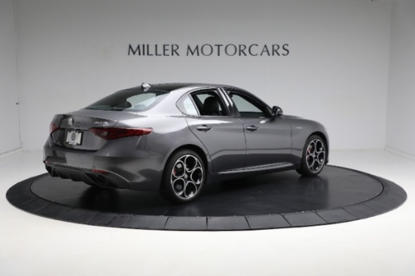Used 2022 Alfa Romeo Giulia Veloce for sale Sold at Pagani of Greenwich in Greenwich CT 06830 11
