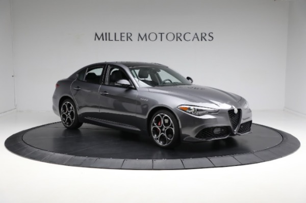 Used 2022 Alfa Romeo Giulia Veloce for sale Sold at Pagani of Greenwich in Greenwich CT 06830 16
