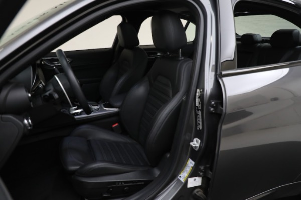 Used 2022 Alfa Romeo Giulia Veloce for sale Sold at Pagani of Greenwich in Greenwich CT 06830 21