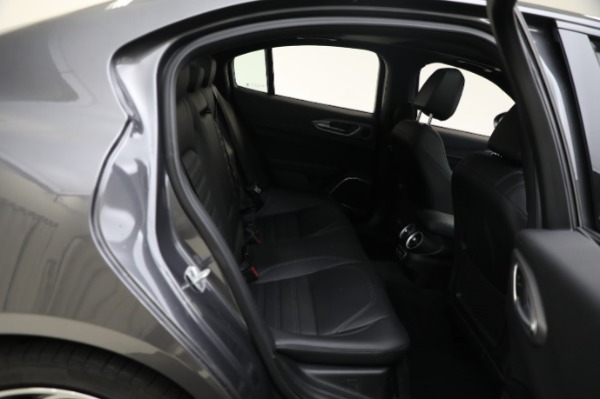 Used 2022 Alfa Romeo Giulia Veloce for sale Sold at Pagani of Greenwich in Greenwich CT 06830 24