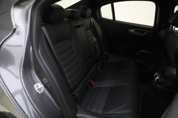 Used 2022 Alfa Romeo Giulia Veloce for sale Sold at Pagani of Greenwich in Greenwich CT 06830 26