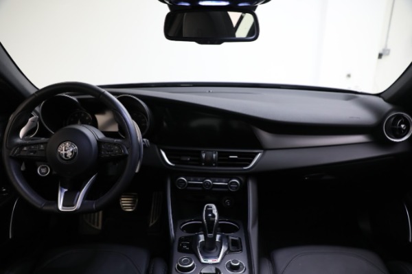 Used 2022 Alfa Romeo Giulia Veloce for sale Sold at Pagani of Greenwich in Greenwich CT 06830 28