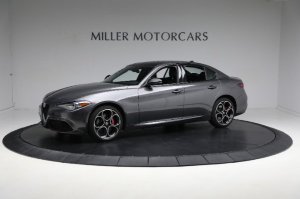 Used 2022 Alfa Romeo Giulia Veloce for sale Sold at Pagani of Greenwich in Greenwich CT 06830 3