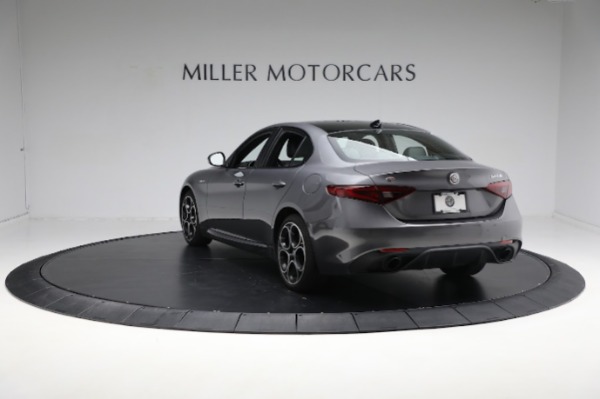 Used 2022 Alfa Romeo Giulia Veloce for sale Sold at Pagani of Greenwich in Greenwich CT 06830 8
