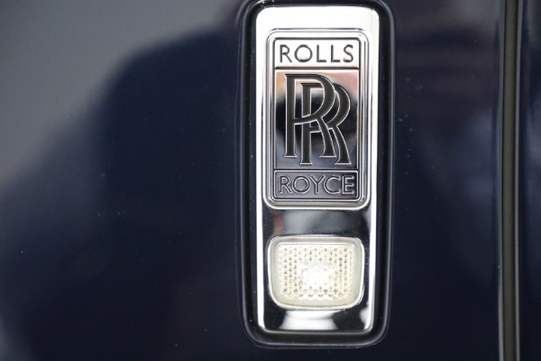 Used 2019 Rolls-Royce Cullinan for sale Sold at Pagani of Greenwich in Greenwich CT 06830 24