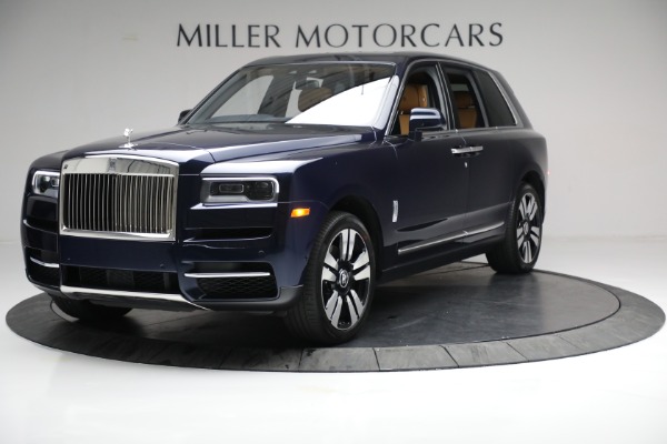 Used 2019 Rolls-Royce Cullinan for sale Call for price at Pagani of Greenwich in Greenwich CT 06830 3