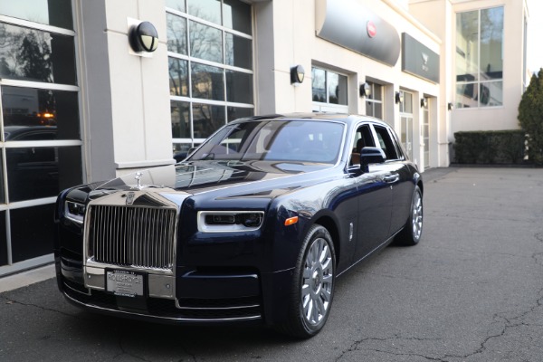 Used 2022 Rolls-Royce Phantom for sale Sold at Pagani of Greenwich in Greenwich CT 06830 7