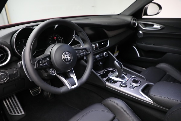 New 2022 Alfa Romeo Giulia Veloce for sale Sold at Pagani of Greenwich in Greenwich CT 06830 13