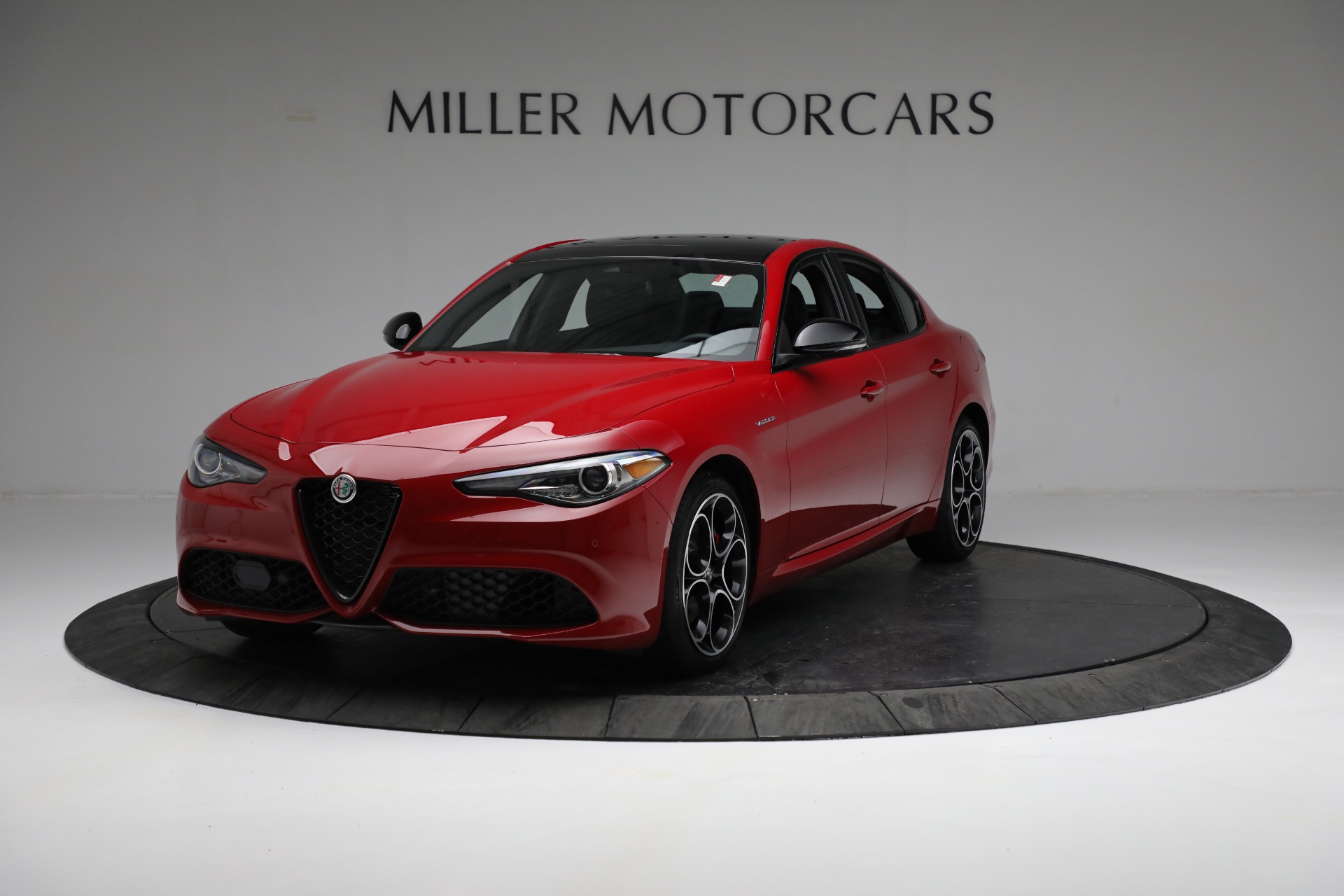 New 2022 Alfa Romeo Giulia Veloce for sale Sold at Pagani of Greenwich in Greenwich CT 06830 1