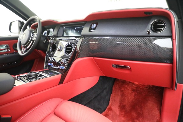 Used 2022 Rolls-Royce Black Badge Cullinan for sale $429,900 at Pagani of Greenwich in Greenwich CT 06830 23