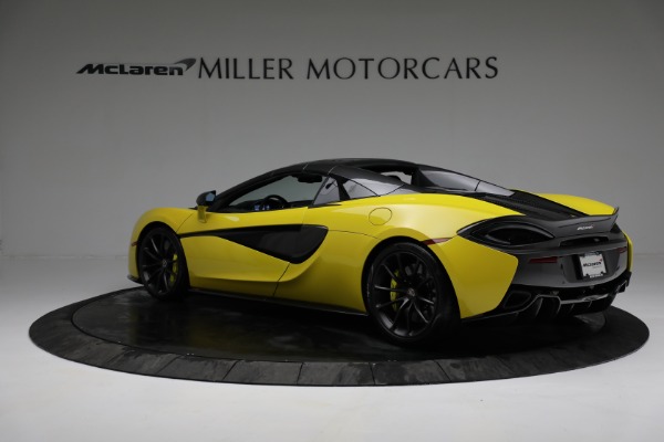 Used 2018 McLaren 570S Spider for sale Sold at Pagani of Greenwich in Greenwich CT 06830 17