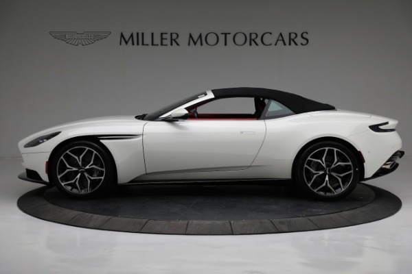 Used 2019 Aston Martin DB11 Volante for sale $168,900 at Pagani of Greenwich in Greenwich CT 06830 14