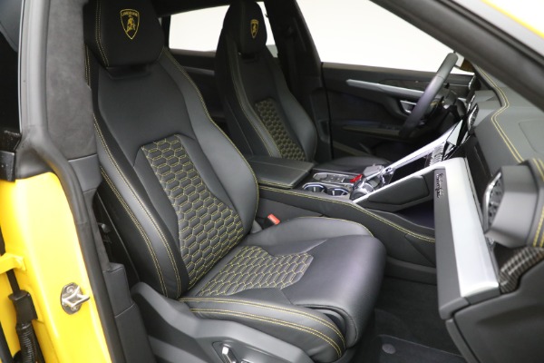 Used 2021 Lamborghini Urus for sale Sold at Pagani of Greenwich in Greenwich CT 06830 21