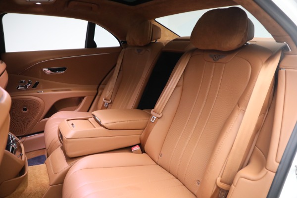 Used 2021 Bentley Flying Spur V8 for sale $237,900 at Pagani of Greenwich in Greenwich CT 06830 27