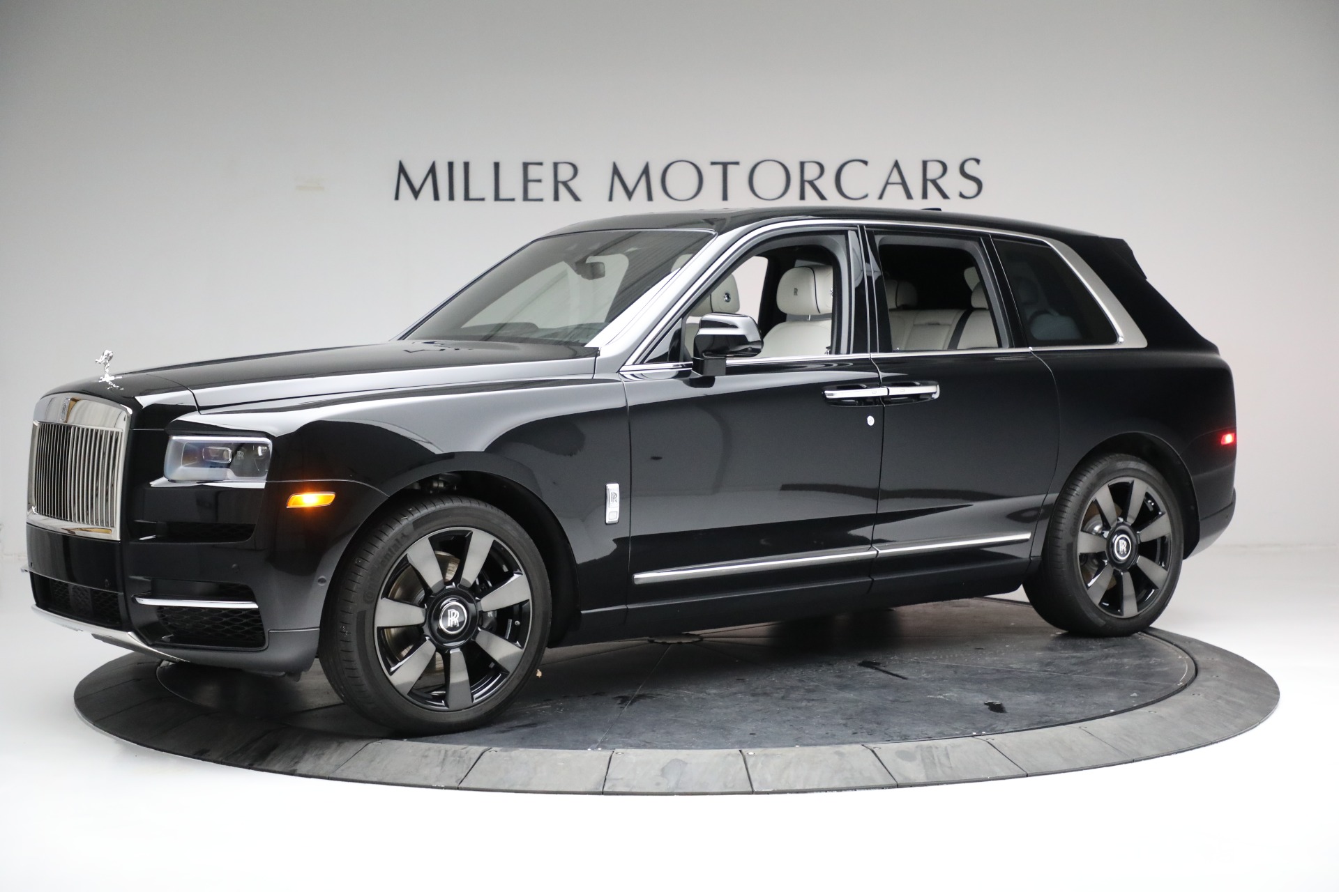 Used 2020 Rolls-Royce Cullinan for sale Sold at Pagani of Greenwich in Greenwich CT 06830 1