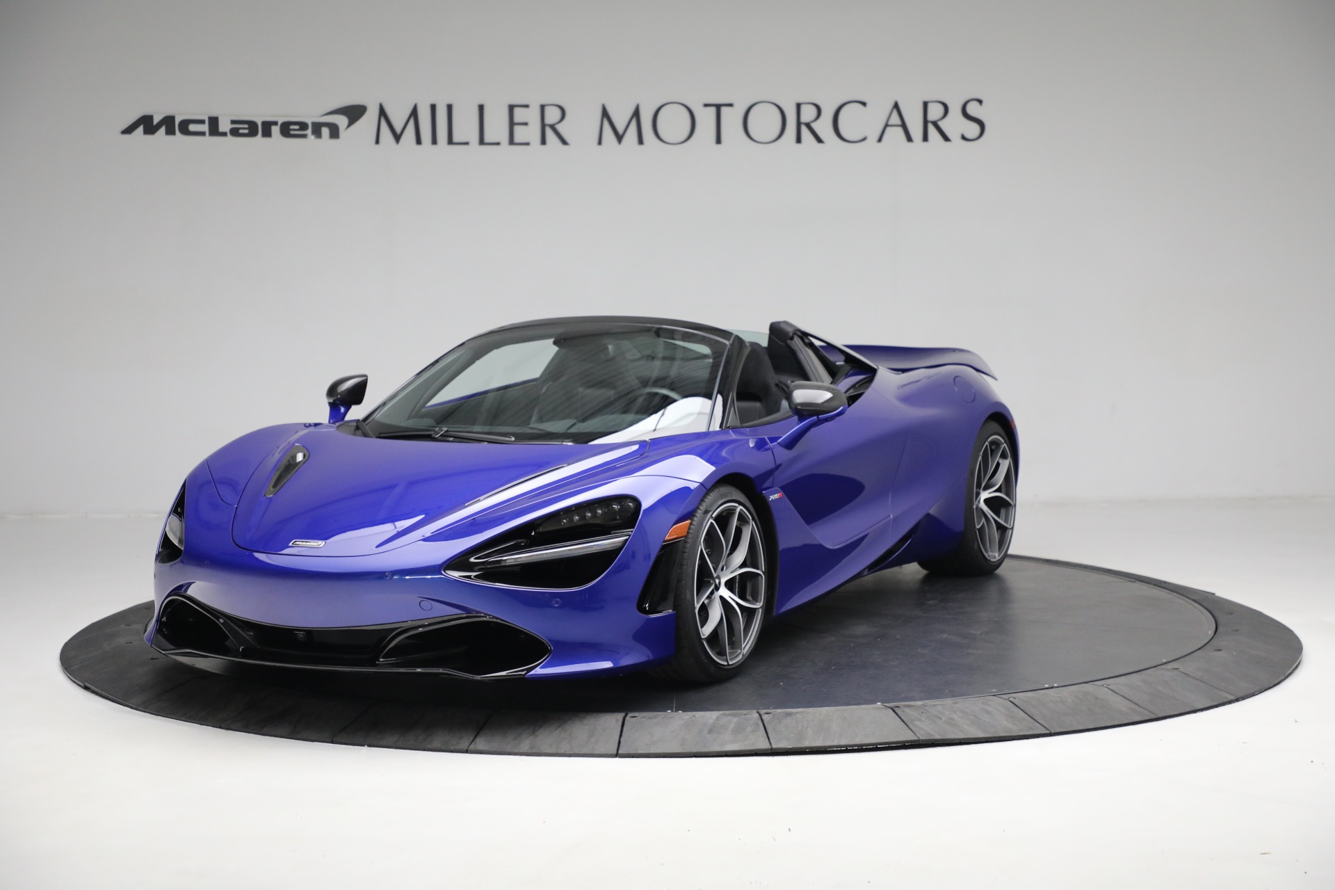 Used 2022 McLaren 720S Spider Performance for sale $344,900 at Pagani of Greenwich in Greenwich CT 06830 1