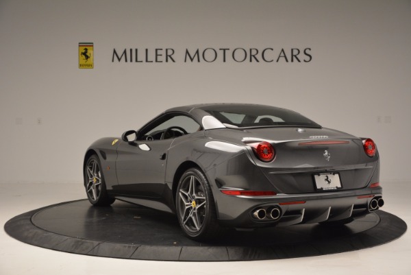 Used 2015 Ferrari California T for sale Sold at Pagani of Greenwich in Greenwich CT 06830 17