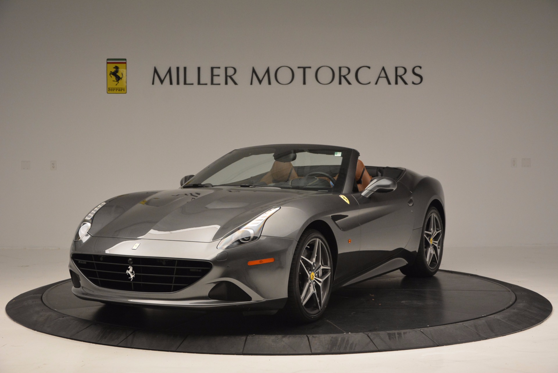 Used 2015 Ferrari California T for sale Sold at Pagani of Greenwich in Greenwich CT 06830 1