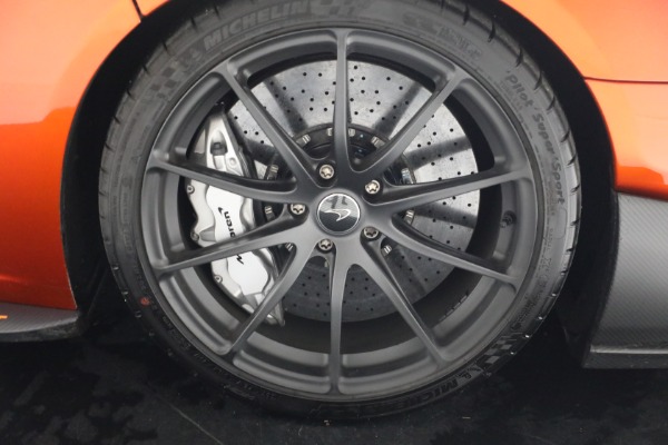 Used 2016 McLaren 675LT Spider for sale $280,900 at Pagani of Greenwich in Greenwich CT 06830 26