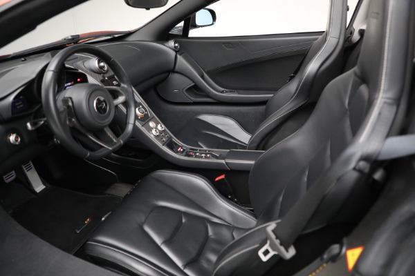 Used 2016 McLaren 675LT Spider for sale $280,900 at Pagani of Greenwich in Greenwich CT 06830 27