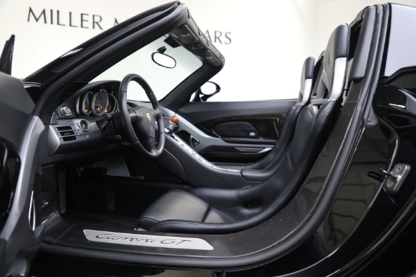 Used 2005 Porsche Carrera GT for sale $1,400,000 at Pagani of Greenwich in Greenwich CT 06830 24