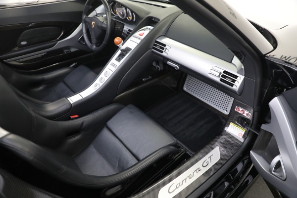 Used 2005 Porsche Carrera GT for sale Sold at Pagani of Greenwich in Greenwich CT 06830 27