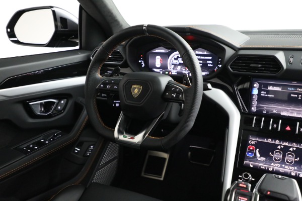 Used 2020 Lamborghini Urus for sale $295,900 at Pagani of Greenwich in Greenwich CT 06830 27