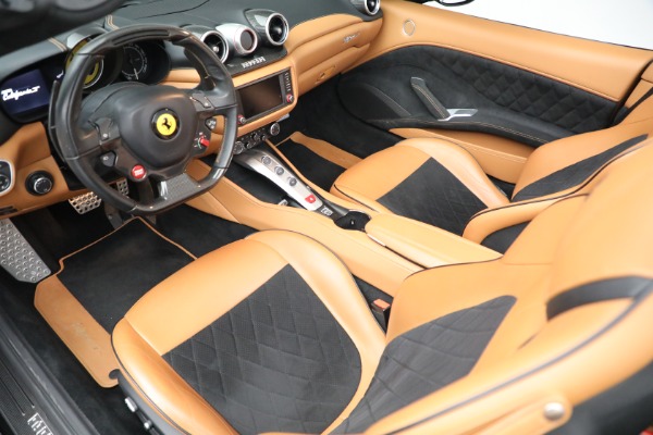 Used 2017 Ferrari California T for sale $178,900 at Pagani of Greenwich in Greenwich CT 06830 18