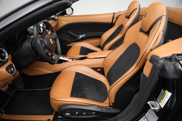 Used 2017 Ferrari California T for sale $178,900 at Pagani of Greenwich in Greenwich CT 06830 19