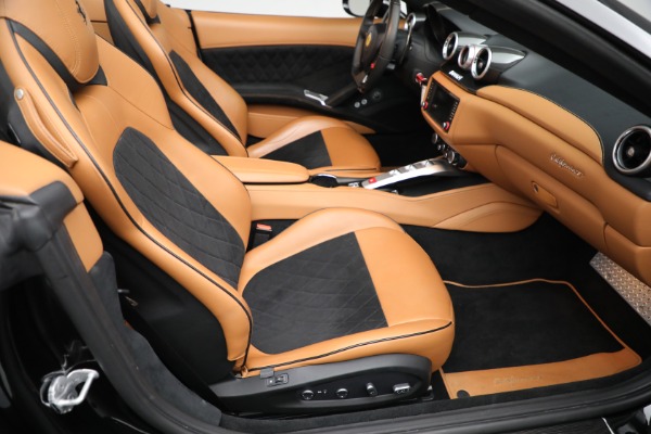 Used 2017 Ferrari California T for sale $178,900 at Pagani of Greenwich in Greenwich CT 06830 25