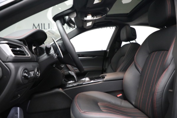 New 2022 Maserati Ghibli Modena Q4 for sale Sold at Pagani of Greenwich in Greenwich CT 06830 14