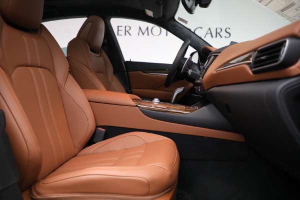 New 2022 Maserati Levante Modena for sale $112,575 at Pagani of Greenwich in Greenwich CT 06830 22
