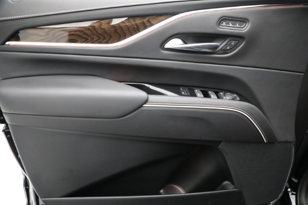 Used 2022 Cadillac Escalade Sport Platinum for sale $135,900 at Pagani of Greenwich in Greenwich CT 06830 15